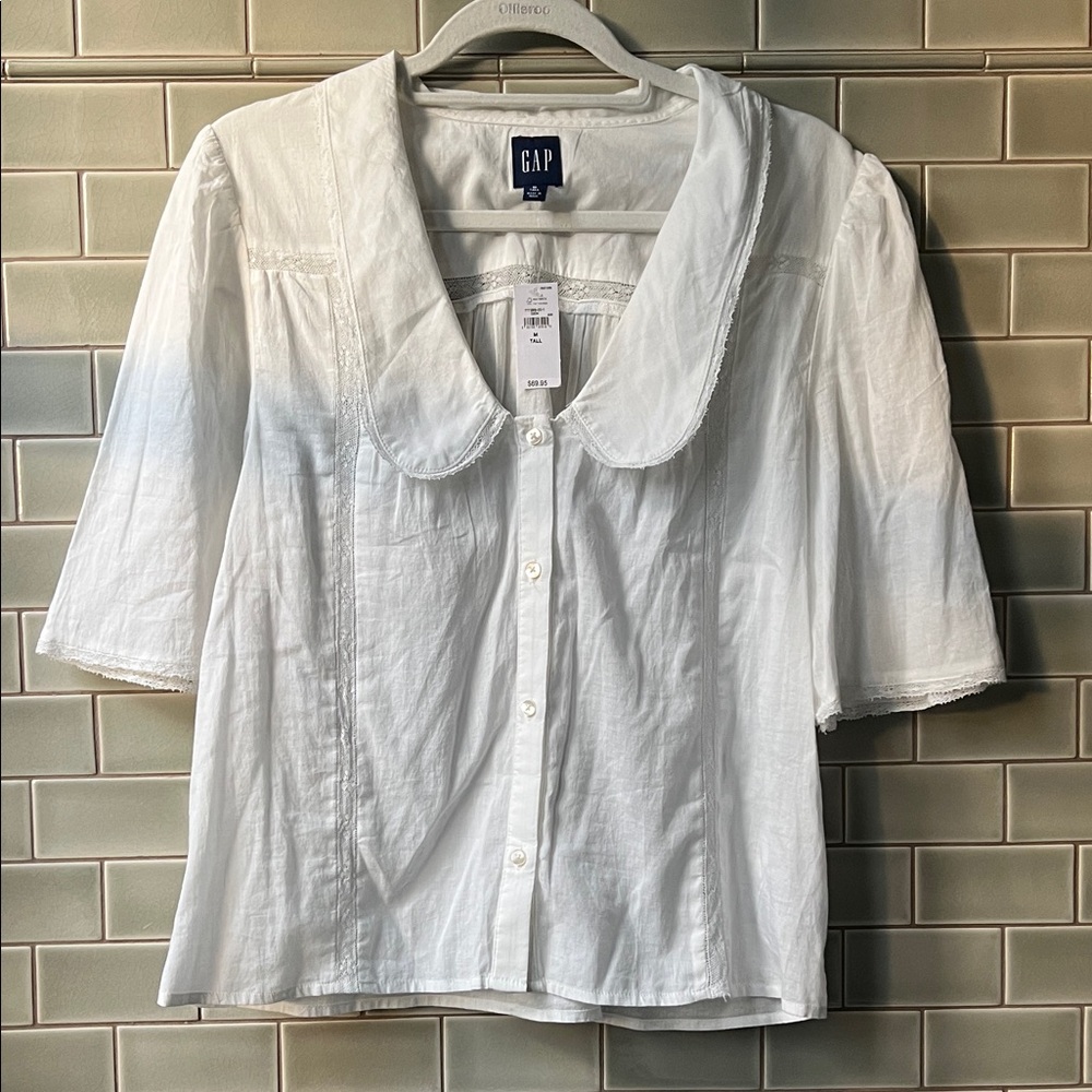 GAP Women's White Button-Down Shirt
